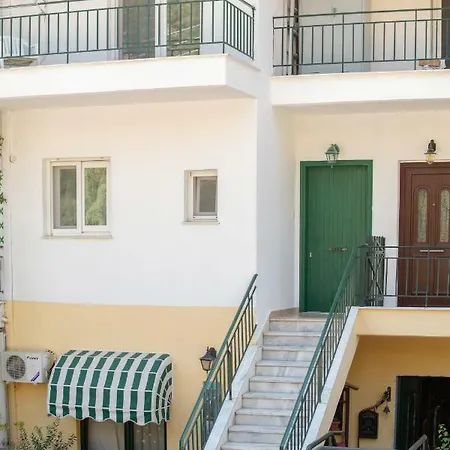 Апартаменты Aliki's Maisonette In Palio *
